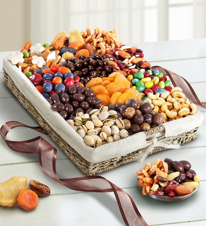 Premium Select Sweet & Savory Snack Tray