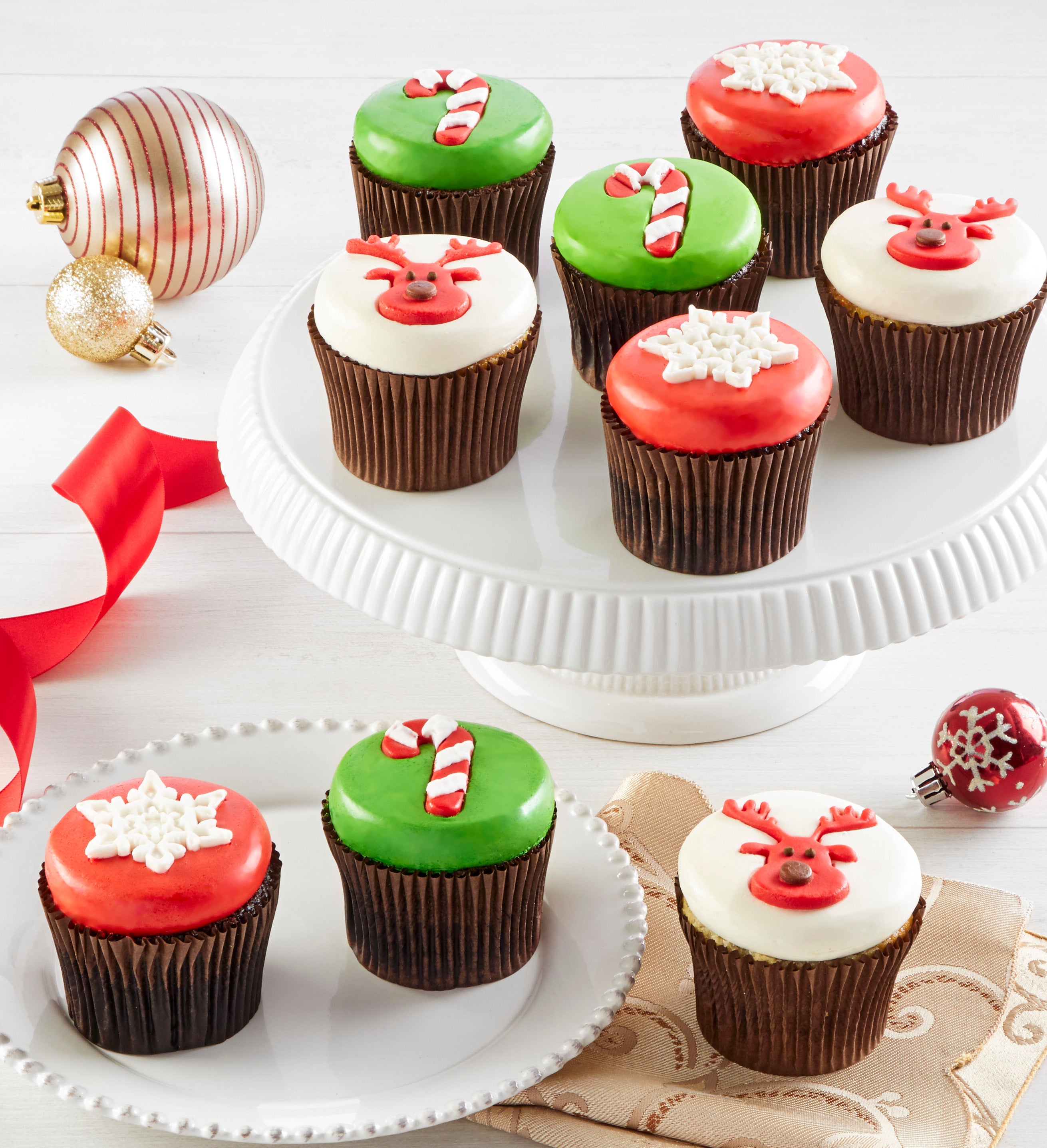 Holiday Artisan Cupcakes, 9pc