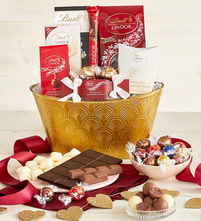 Lindt Luxury Chocolate Basket   Deluxe